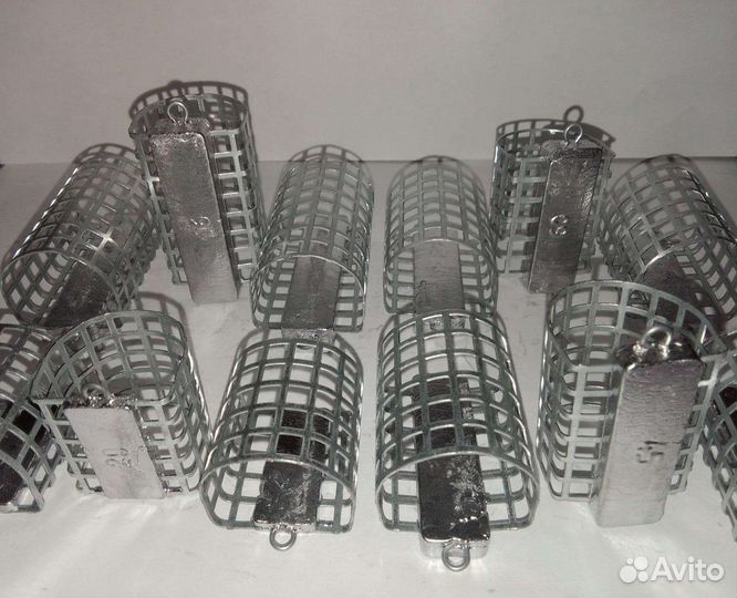 Кормушка фидерная