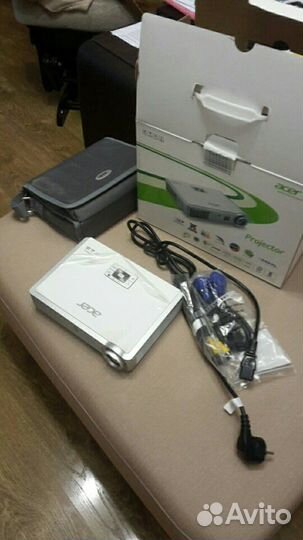 Acer K335