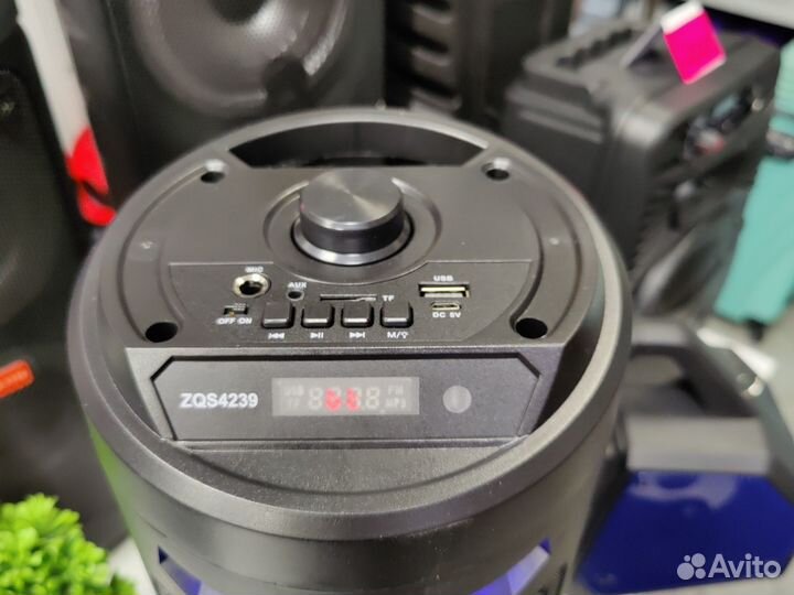 Большая Портативная беспроводная колонка