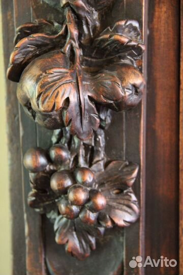 Шкаф ренессанс