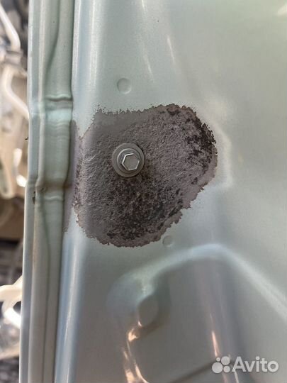 Передняя левая дверь Renault Логан лада ларгус