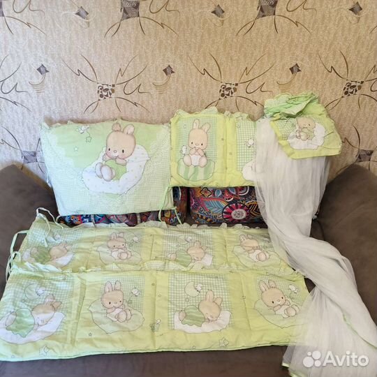 Бортики для детской кроватки