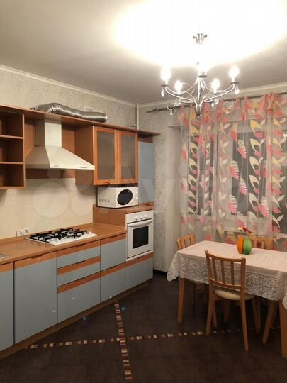 2-к. квартира, 50 м², 5/9 эт.