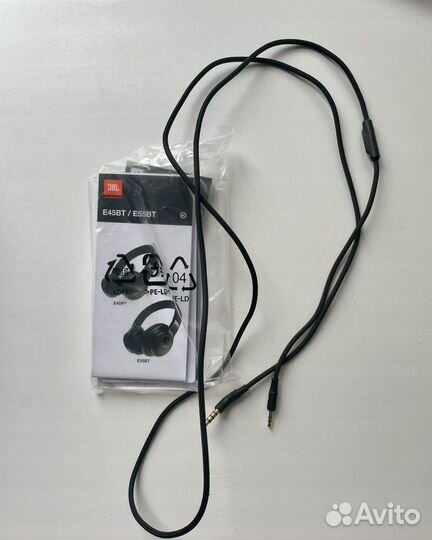 Беспроводные наушники jbl e55