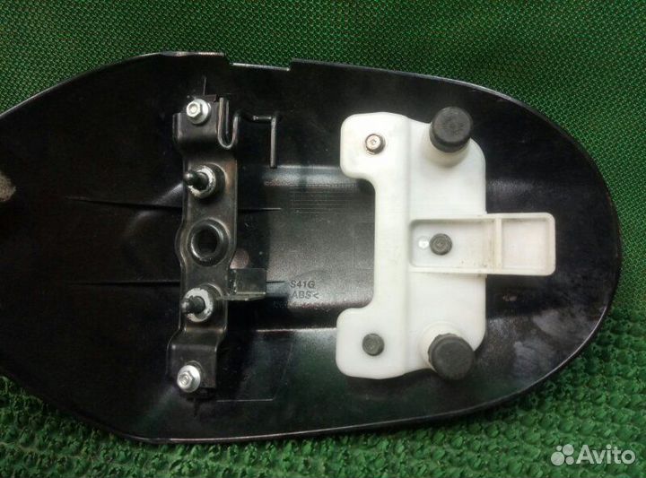 Заглушка заднего сиденья задняя Suzuki Gsxr 1000