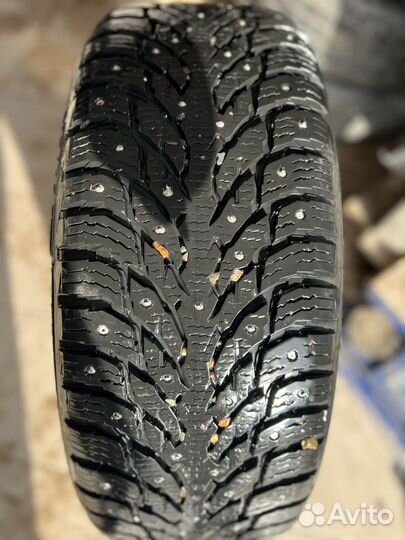 Nokian Tyres Hakkapeliitta 9 SUV 235/55 R18