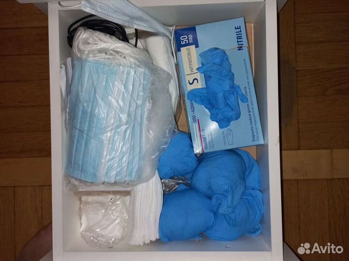 Столик для маникюра бу