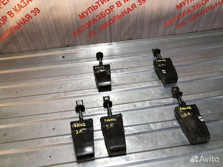 Ограничитель двери дверной Шкода Фабия 2