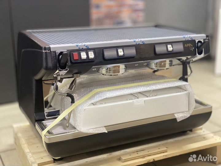 Аренда кофемашины Simonelli Appia Life S