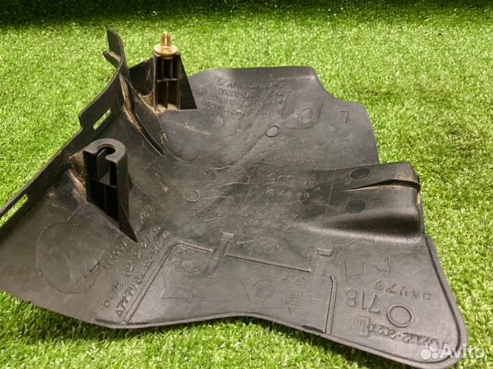 Накладка на порог салона левая Toyota Carina E 2C