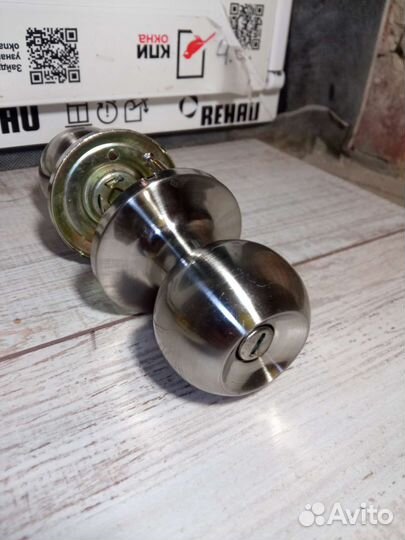 Ручка дверная межкомнатная