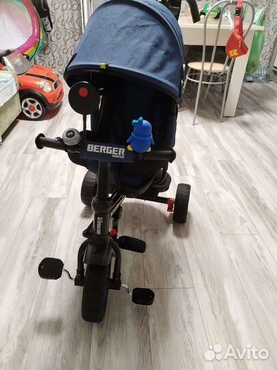 Детский трехколесный велосипед новый