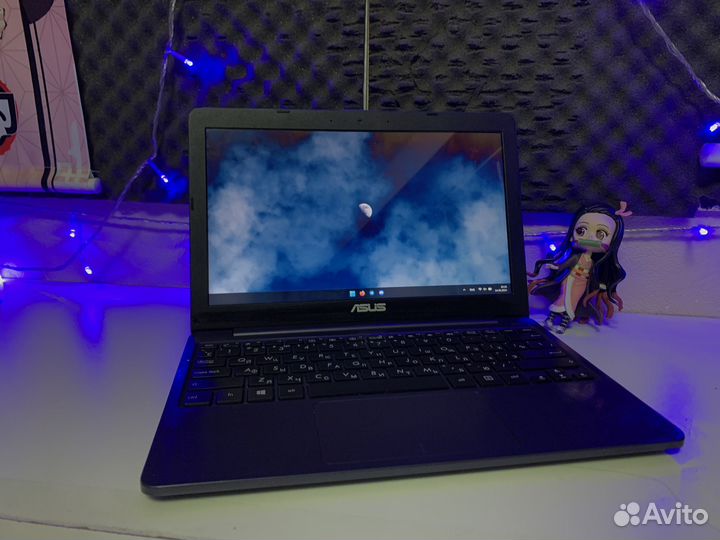 Мощнейший Нетбук Безумно компактных размеров