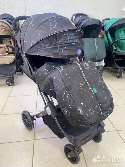 Новая Прогулочная коляска детская