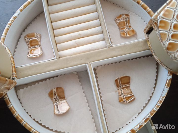 Органайзер для украшений