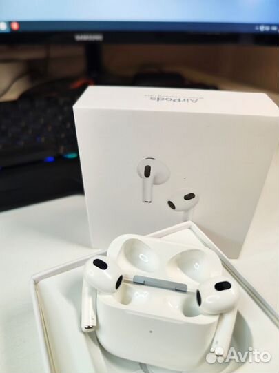 Беспроводные наушники AirPods 3 (3rd)