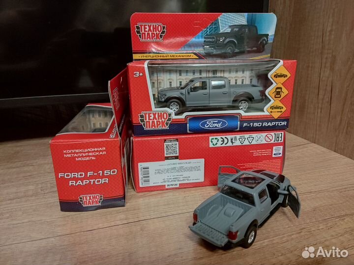 Модель автомобиля Ford F-150 raptor