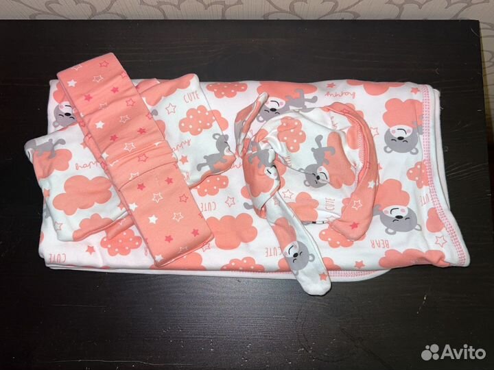 Комплект на выписку новый