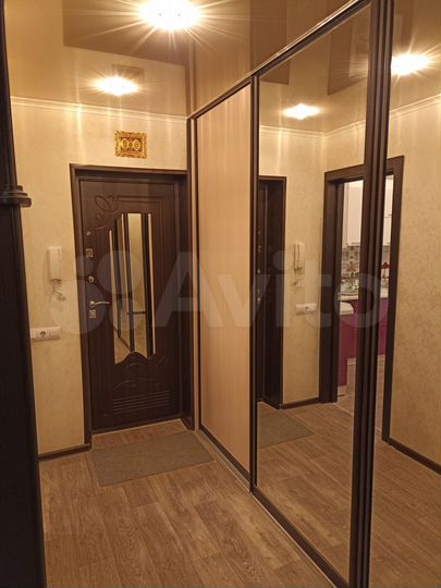 3-к. квартира, 70 м², 3/9 эт.