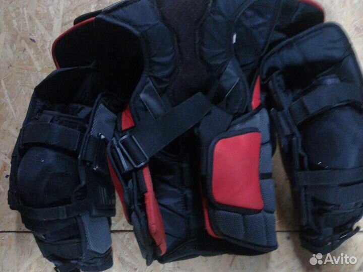 Вратарский нагрудник int