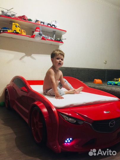 Кровать - машина Мазда 3D
