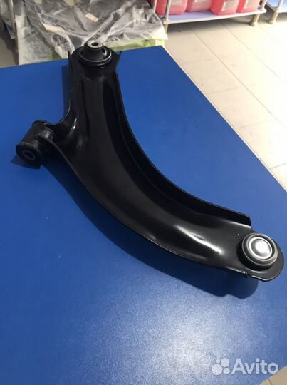 Правый передний рычаг Nissan Micra, Nissan Note