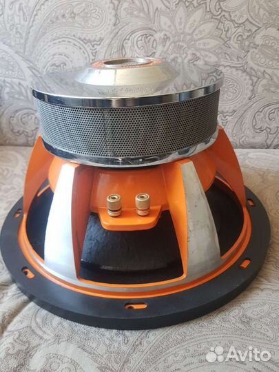 Сабвуфер моноблок