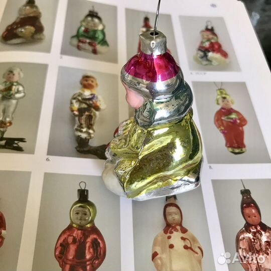 Советские елочные игрушки мальчик на санках