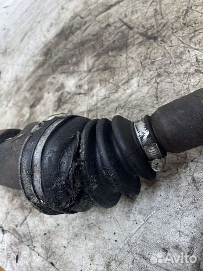 Полуось (привод в сборе) Renault Scenic