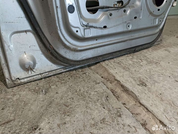 Дверь nissan serena PC24