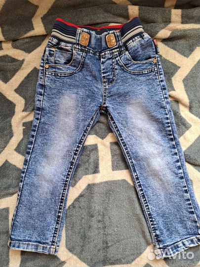 Джинсы на мальчика 2- 3 года