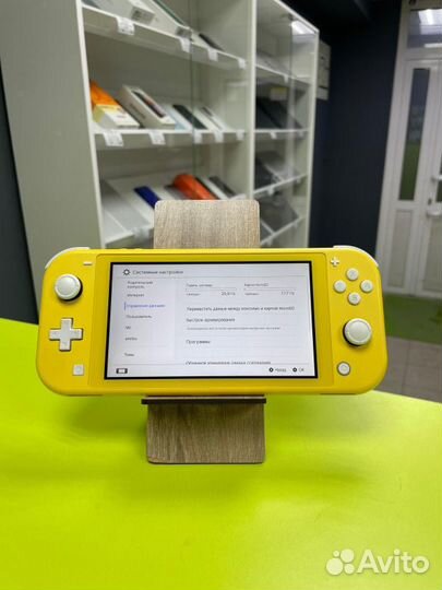 Игровая приставка Nintendo Switch Lite 32gb