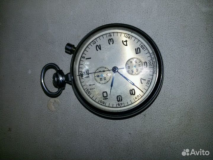Антикварные часы