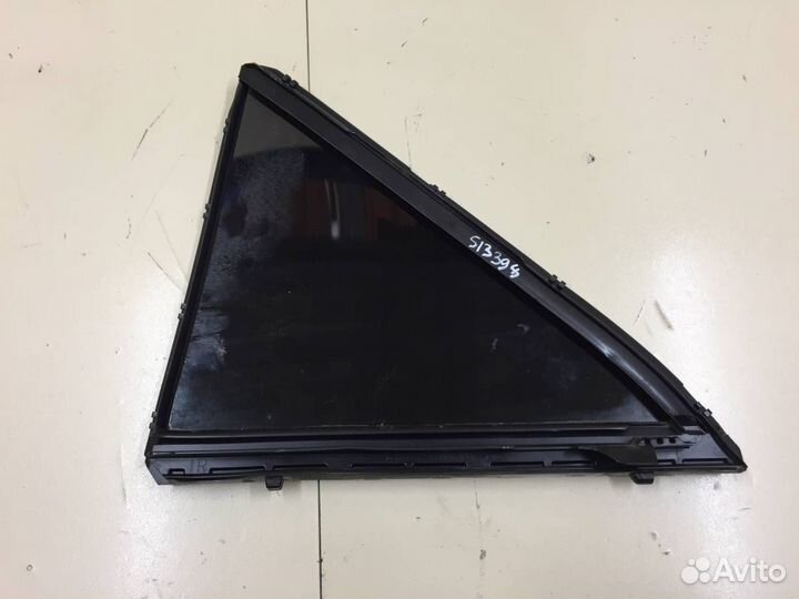 Стекло двери задней правой форточка Toyota Camry V