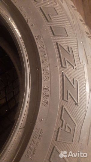Bridgestone Blizzak DM-V1 215/70 R15 98R