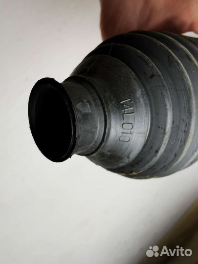 Пыльник рулевой рейки правый Audi