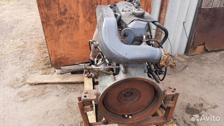 Продам двигатель ом 366