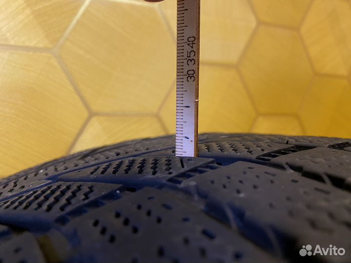 Hankook Winter I'Cept IZ2 225/40 R18 92T