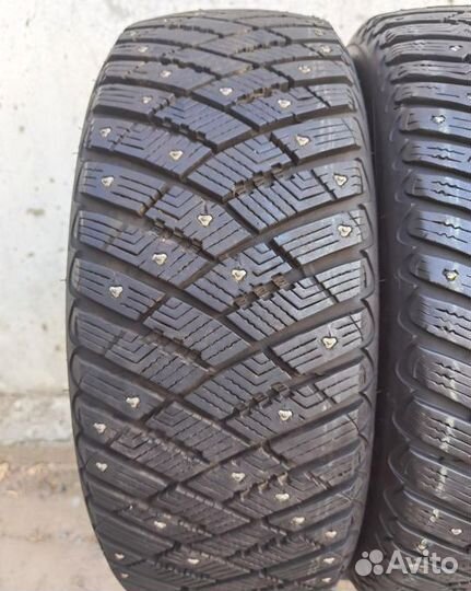 Goodyear Ultragrip Ice Arctic 205/55 R16 94T