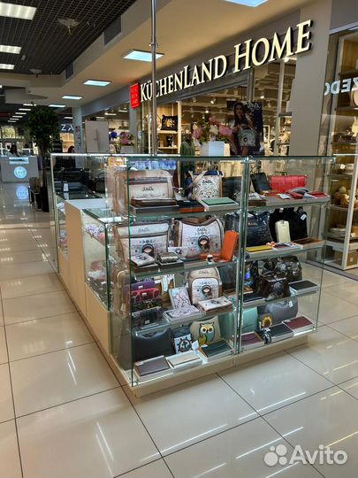 Продавец консультант в ТЦ плаза