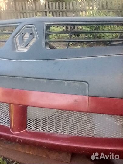 Бампер Renault Logan б/у
