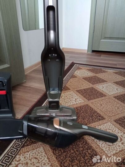 Пылесос Electrolux ручной