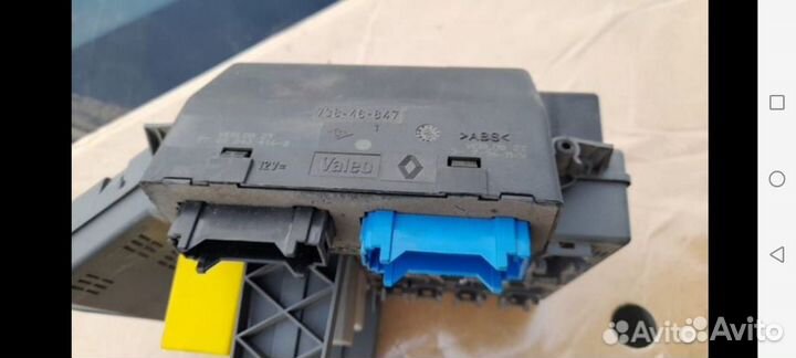 Блок предохранителей Renault laguna I