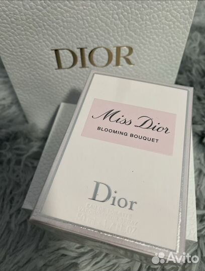 Парфюмерная вода Miss Dior Blooming Bouquet