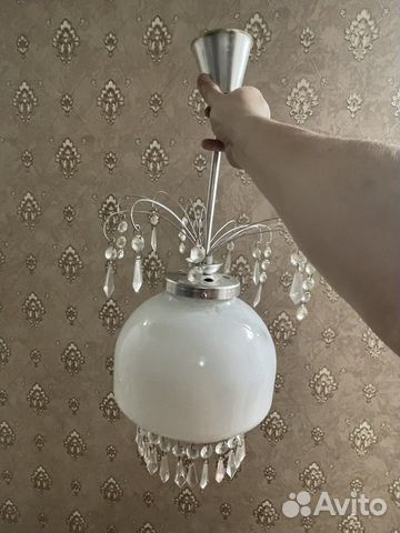 Люстра на одну лампу