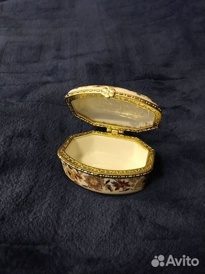 Шкатулка для драгоценностей фарфор эмаль