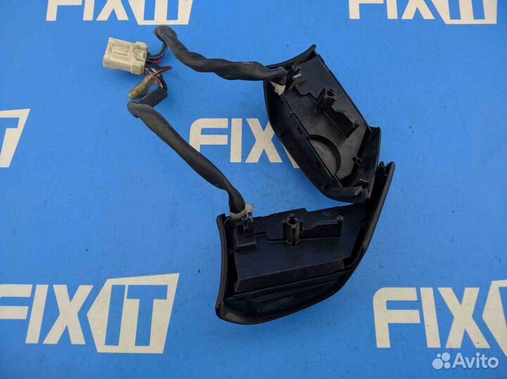 Кнопки мультимедиа на руль Mazda 6 (Мазда 6) GG GJ