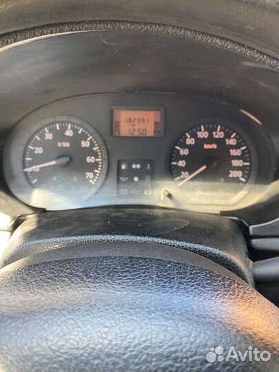 Renault Logan 1.6 МТ, 2006, 182 331 км