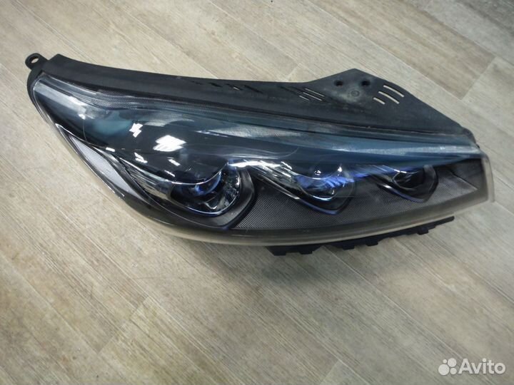 Фара правая LED Kia Sorento 3 Prime
