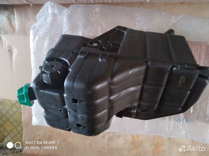 Расширительный бачок на грузовик. 10000 торг